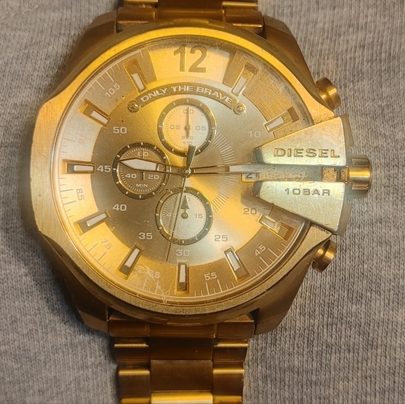 Mens Diesel Gold Tone Watch - Picture 9 of 9